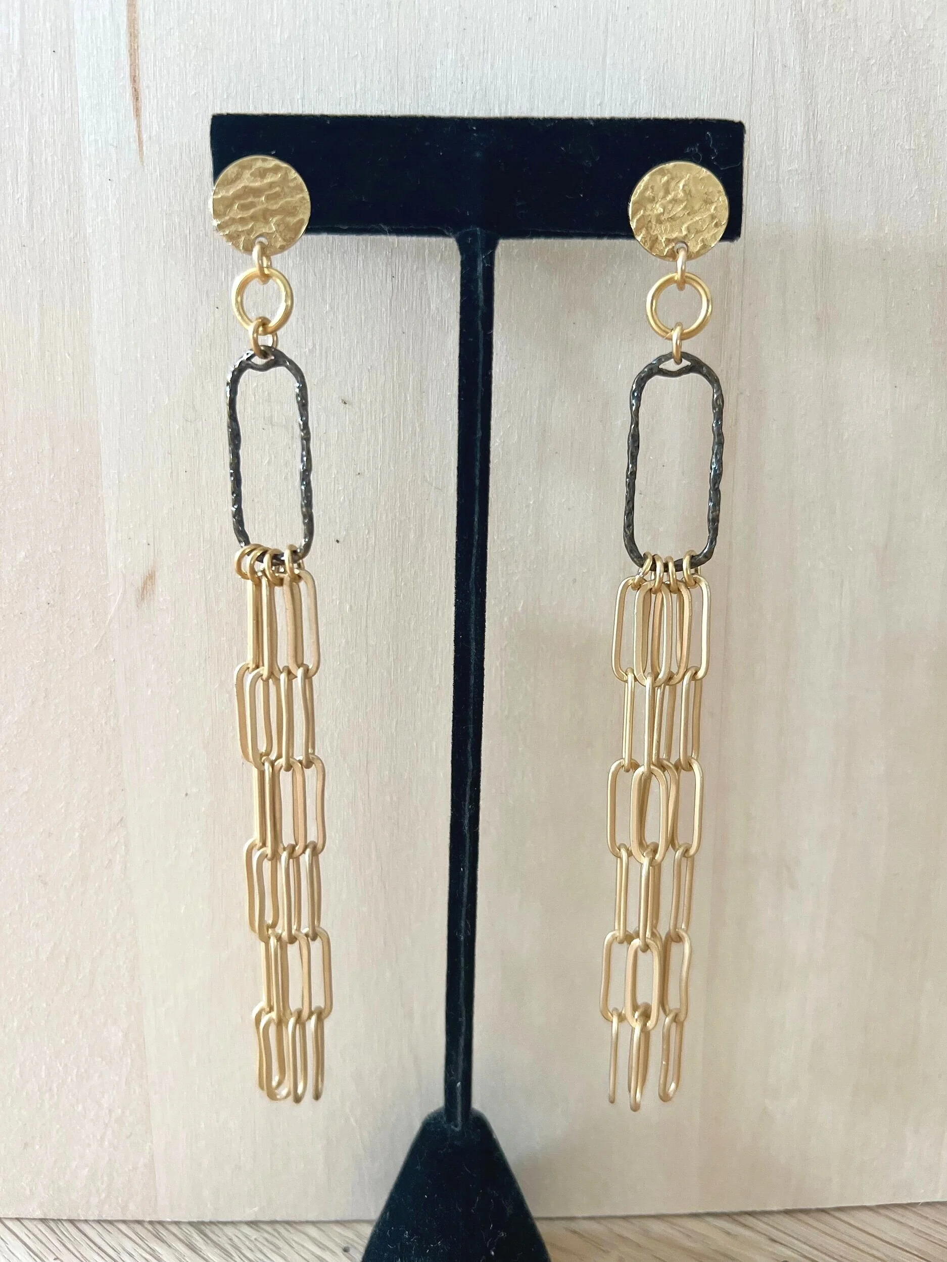 38F239FF-04A2-4A20-A575-6C479D3B4202