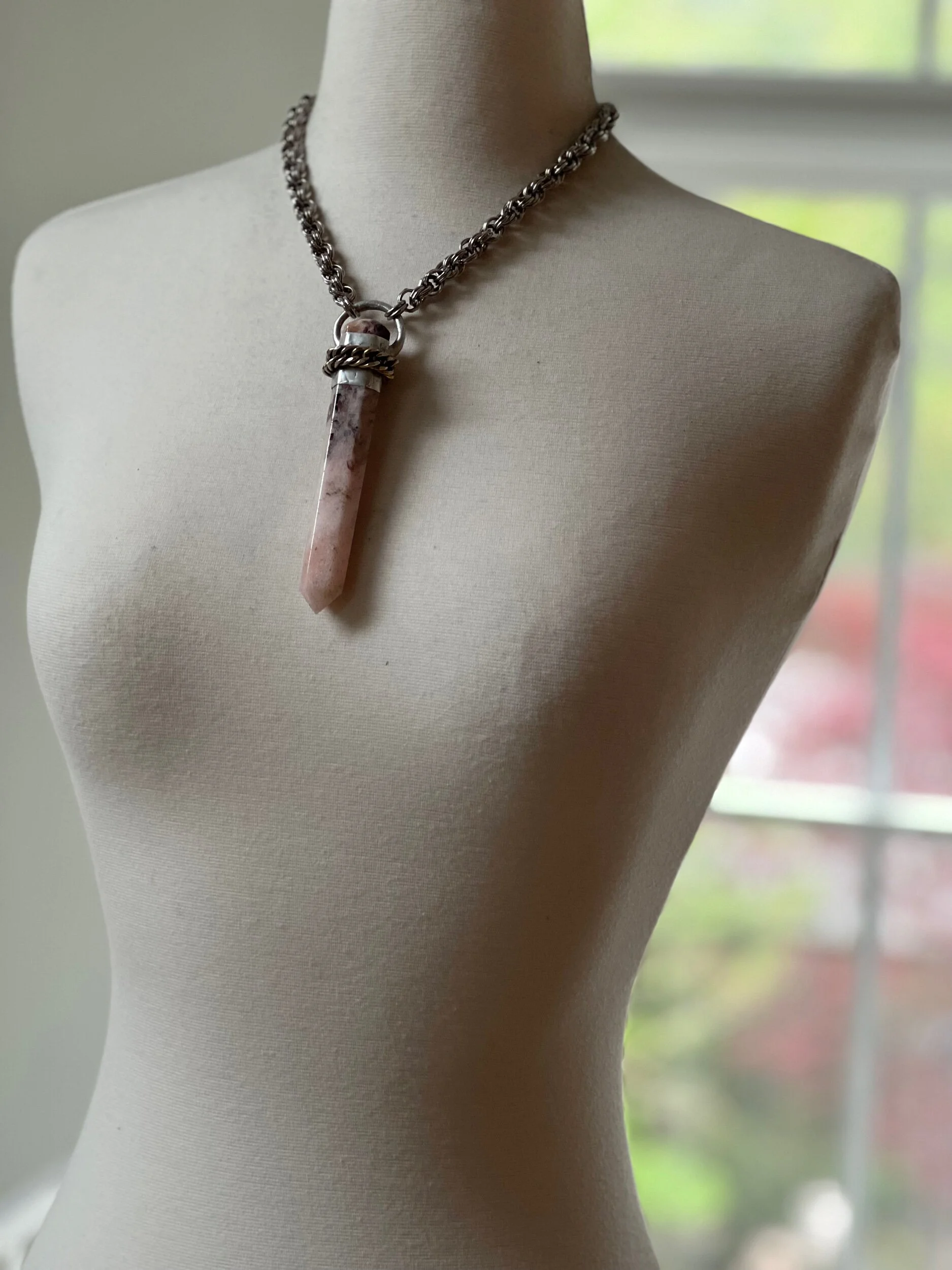 C2BFBCFE-975A-41E9-AC36-6E44A23494F6