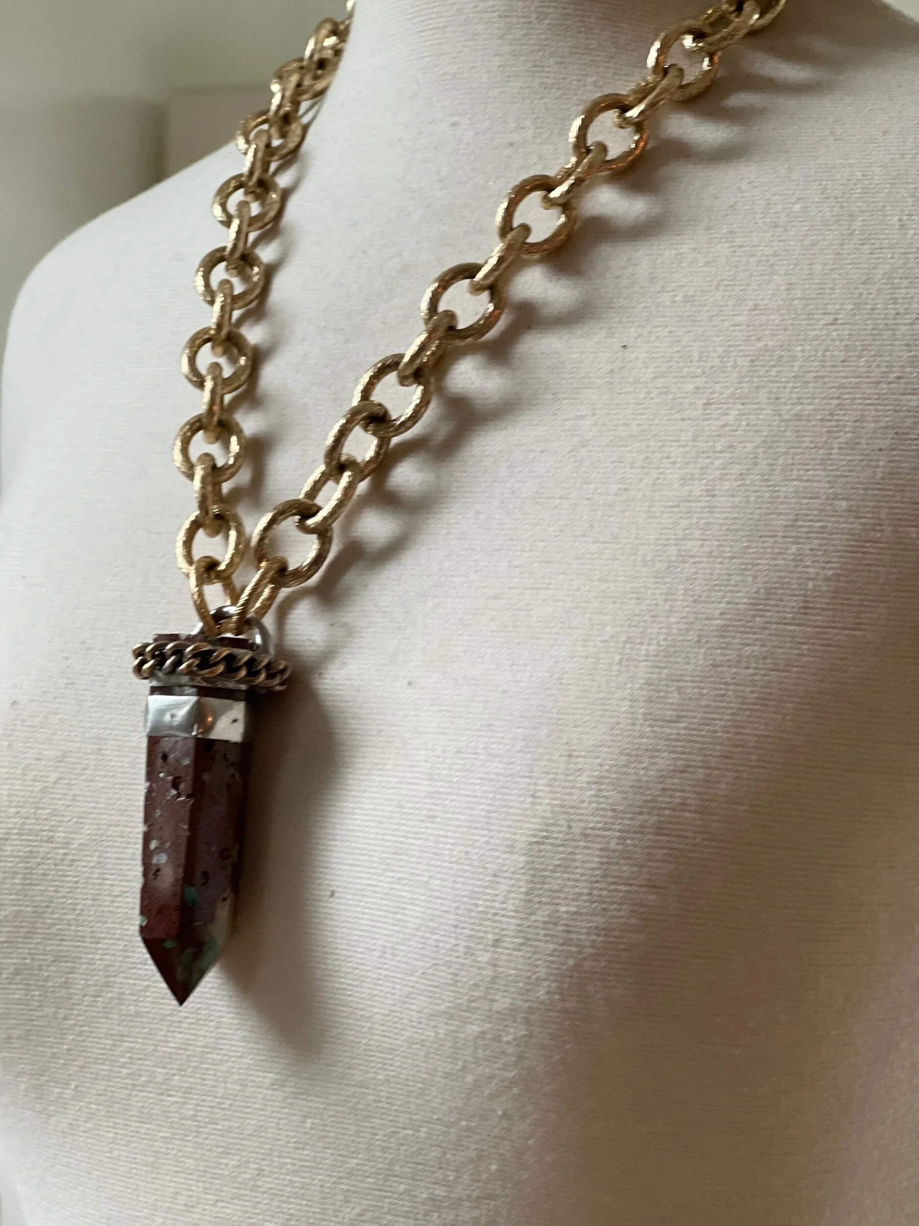 9B4B6540-93F0-4A8D-83D7-10E2281A6333