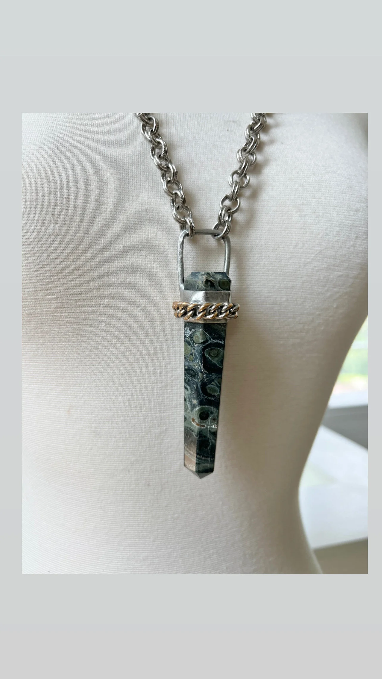 E2ED83CB-2660-4FF9-9D4E-6F2339864FE6