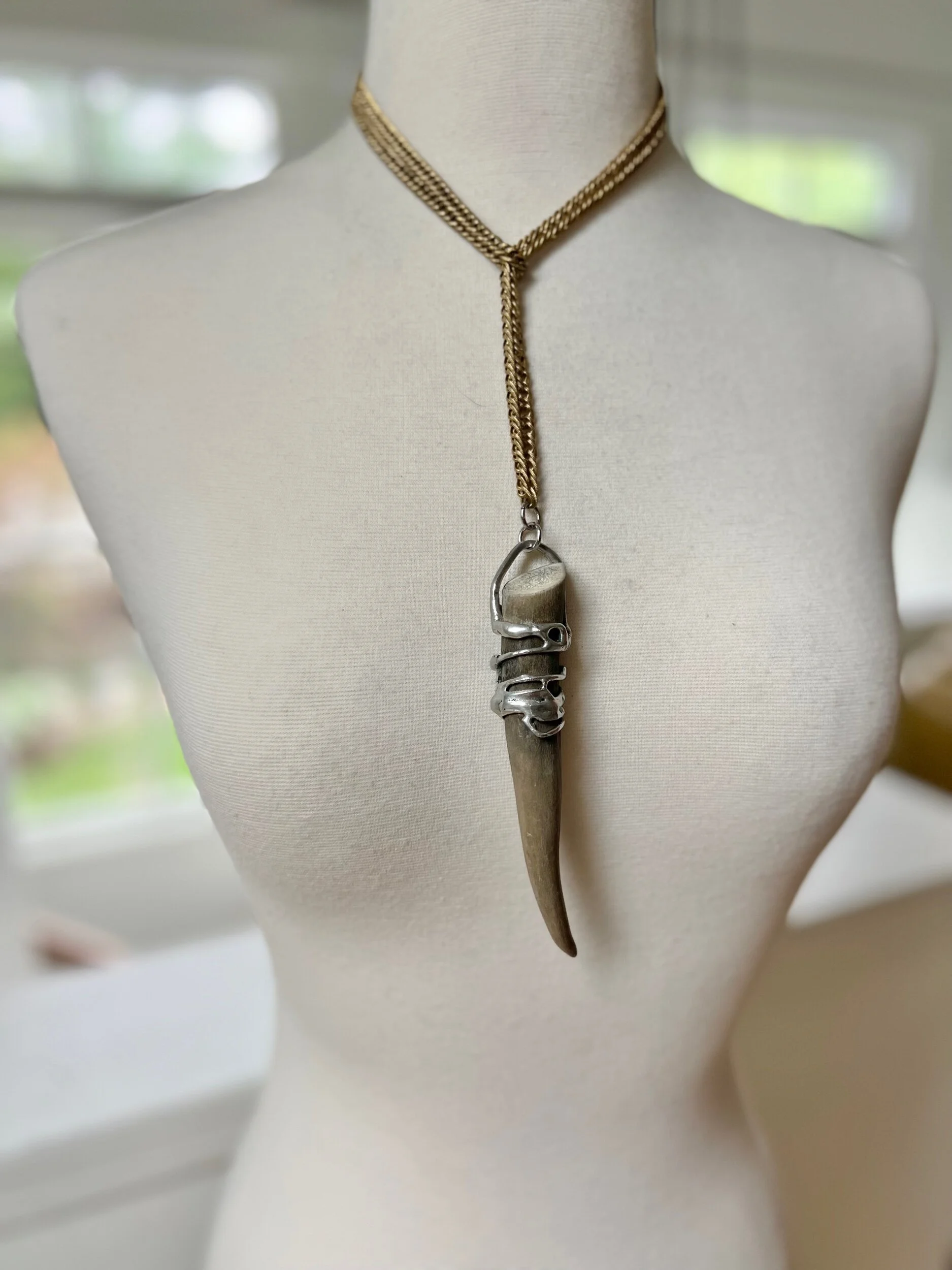 E2CDD153-1221-4B19-935F-1107B33FC553