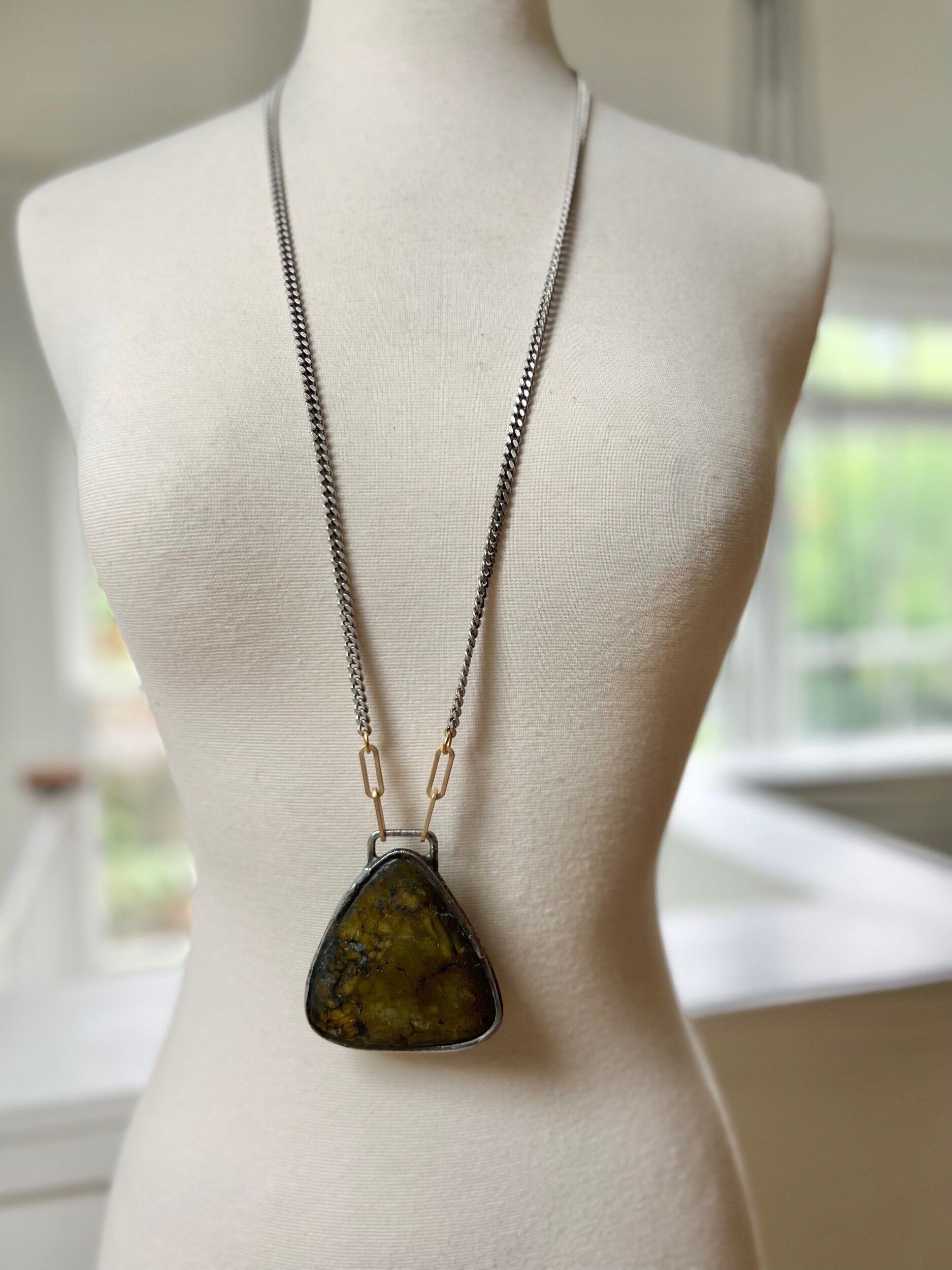 C22C12B2-B037-4179-AC5F-66B33AEF2DF2