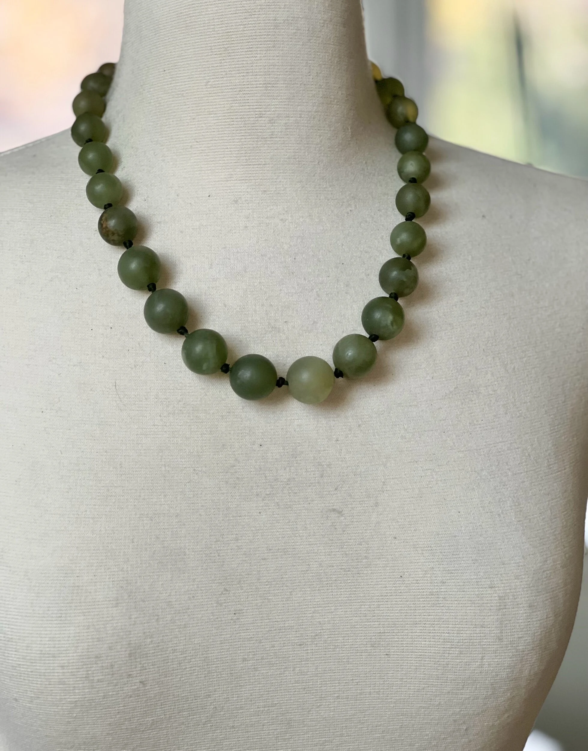 06B25D5B-2D7D-40E7-AC60-5B05DD65E7F8