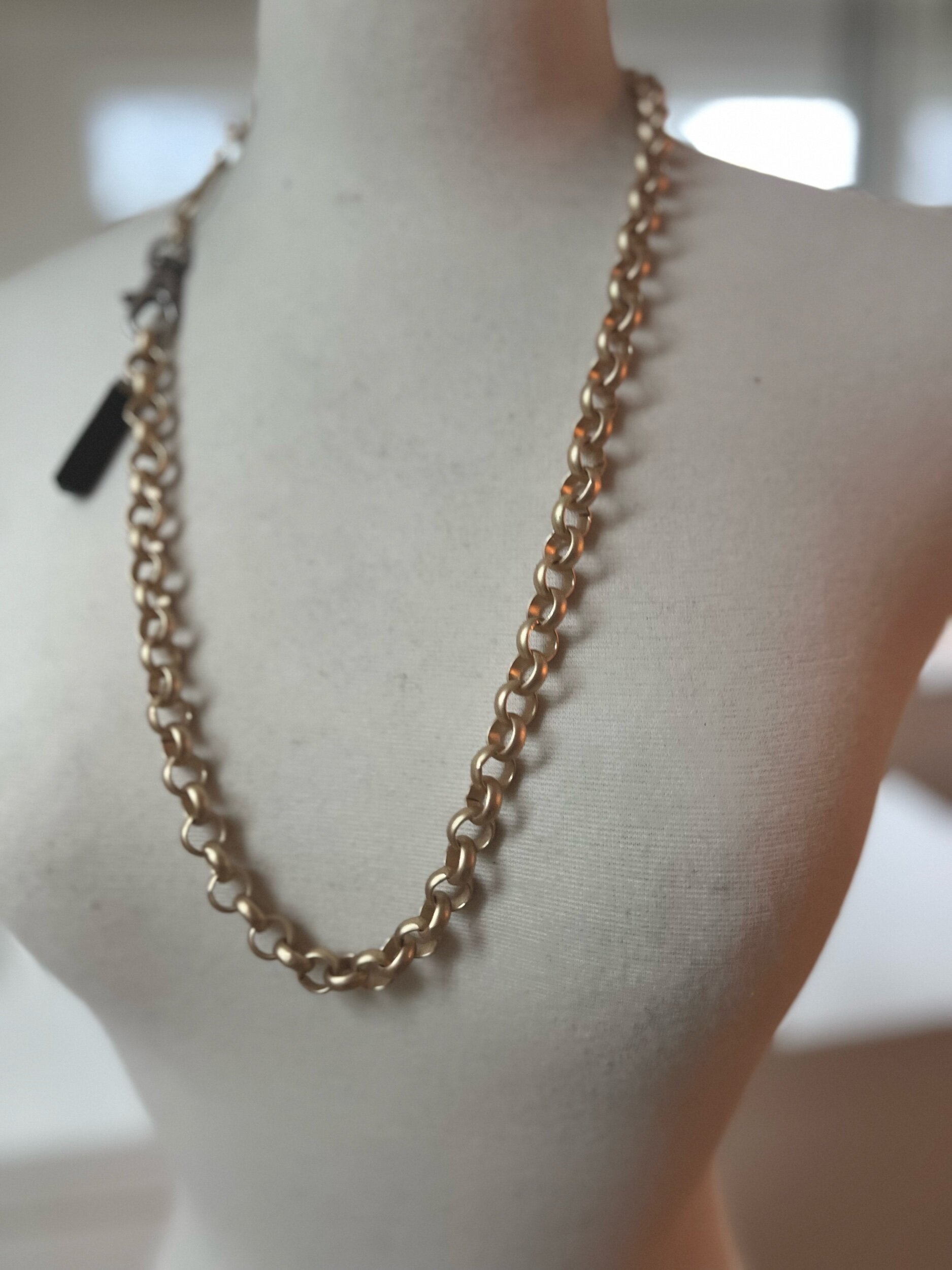 A6A4ABDF-0E9E-4D86-96C7-5B643E249C40