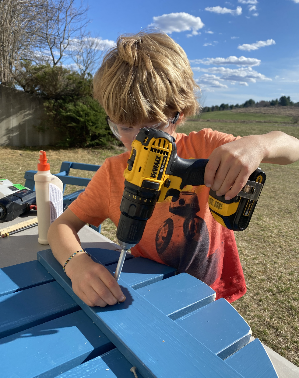 Kasper, always my helper buddy