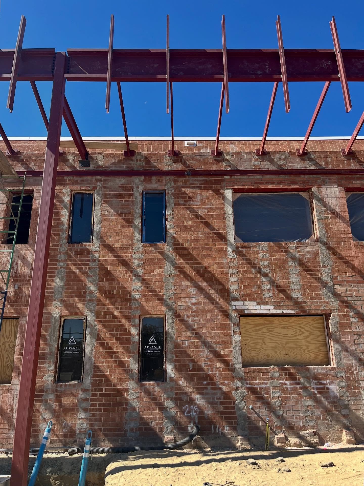 Steel going up at our facade renovation project on South Blvd. This is going to be a huge transformation and we can&rsquo;t wait to see the finished product! 

#cltdevelopment #charlottearchitecture #charlottenc #facade #adaptivereuse #transformation