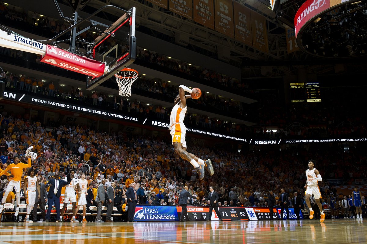  Tennessee guard Admiral Schofield (5) dunks the ball at the buzzer as Tennessee defeats Kentucky 71-52 at Thompson-Boling Arena in Knoxville on Saturday, March 2, 2019. 