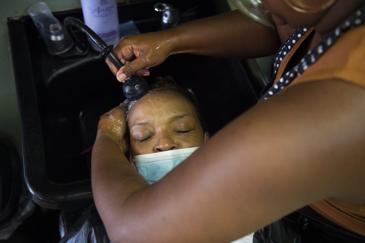  Patricia Talford wanted a change with her hair, she said, "and so in order to have a change I have to come to the best." Talford found out about Pure Essence Salon through her daughter and is thankful for owner Chanta Barfield's ability to make cust