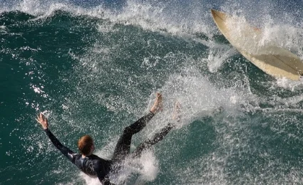 Surfer falling off.jpg