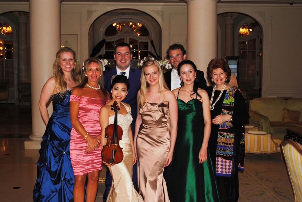 Gillian Humphreys and Vicky Carter with Concordia Artists Joanna Marie Skillett, Gareth McLearnon, James Cleverton, Satoko Fukuda, Abigail Burrows and Maria Marchant.