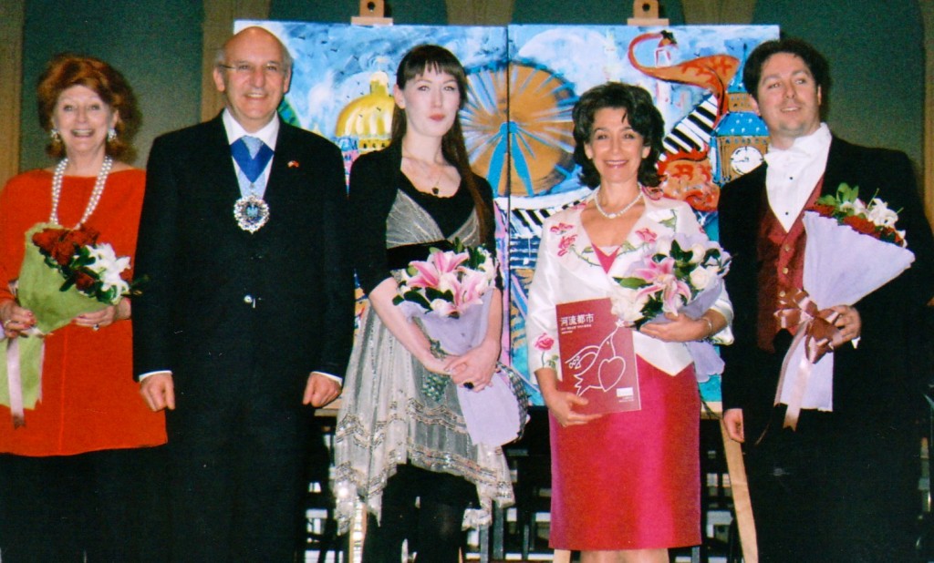 Gillian Humphreys, Sir Michael Bear, Rosie Mayhew, Lady Barbara Bear, Christopher Steele.