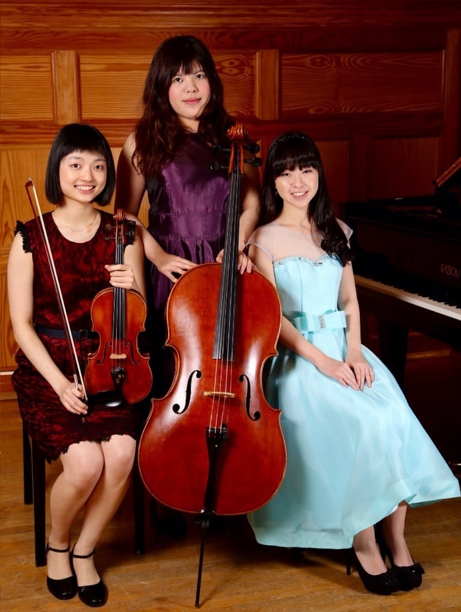 Mellanie Trio