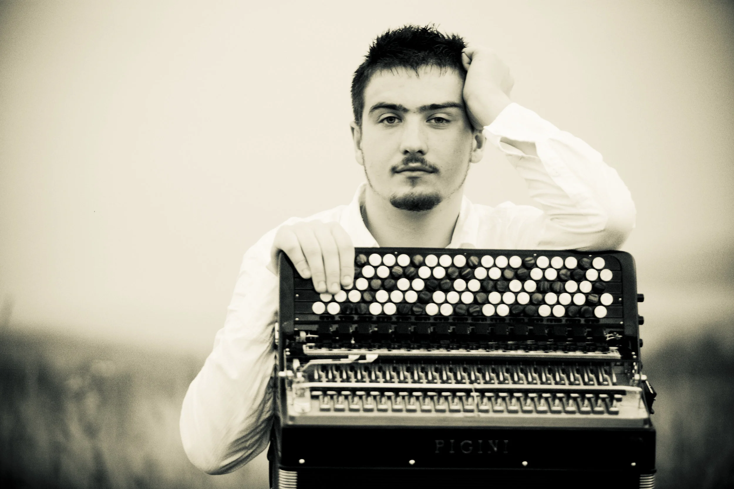 BARTOSZ GLOWACKI - Photo.jpg