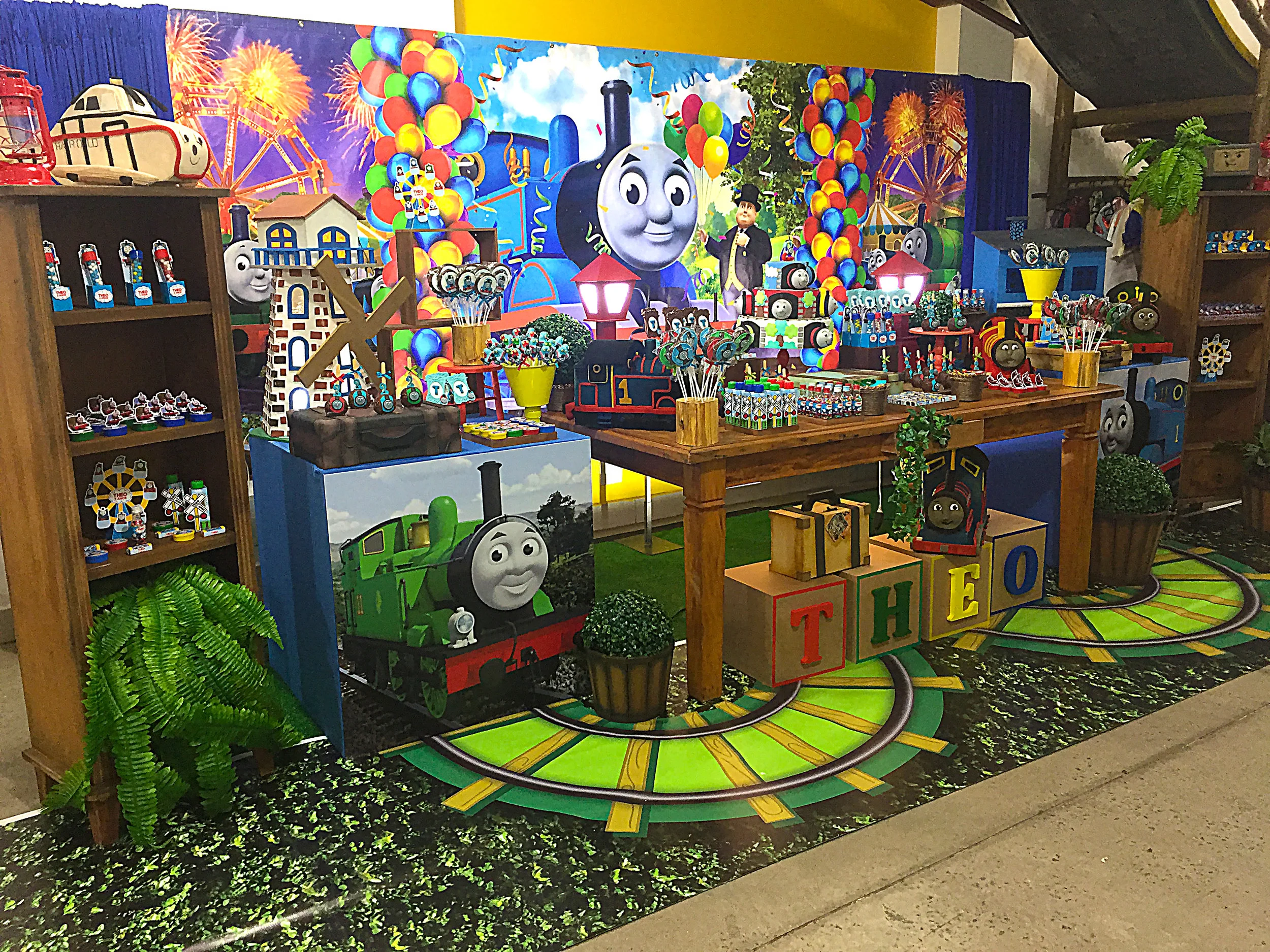 thomas.jpg