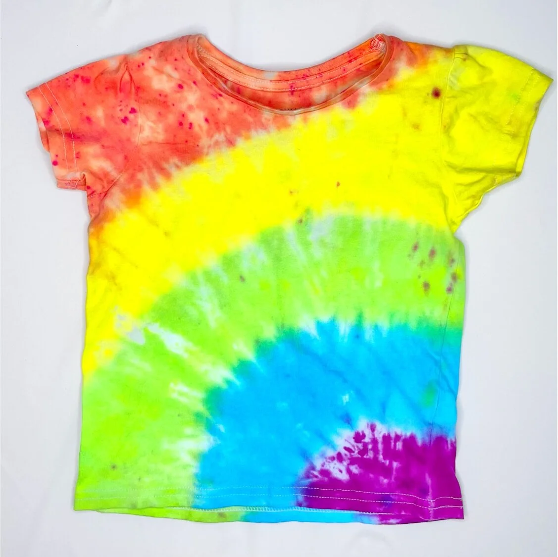 Toddler+T+Shirt+Rainbow+2.jpg