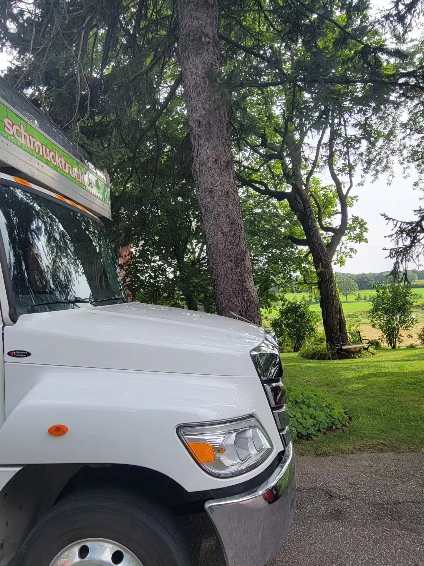 Well, it's been a minute....
We have had a busy end to summer, but it's definitely not over yet!
So many great catering events. We love celebrating with you! Whether it's celebrating a family milestone or recognition for the amazing staff at work, we