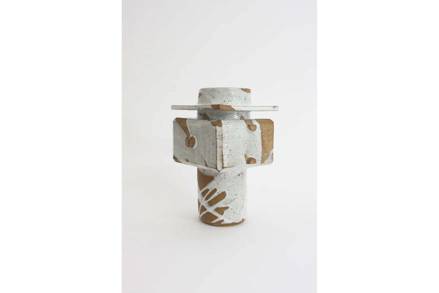 Brutalist Pour Vessel, Plain Boxtop - White