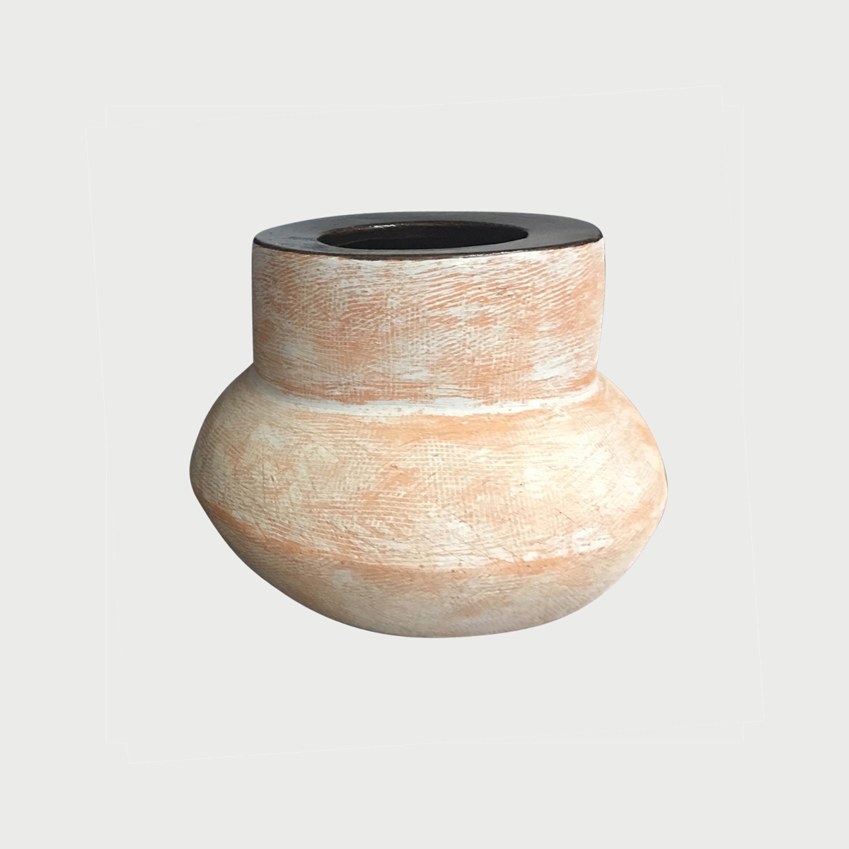 whitescratchvase.jpg
