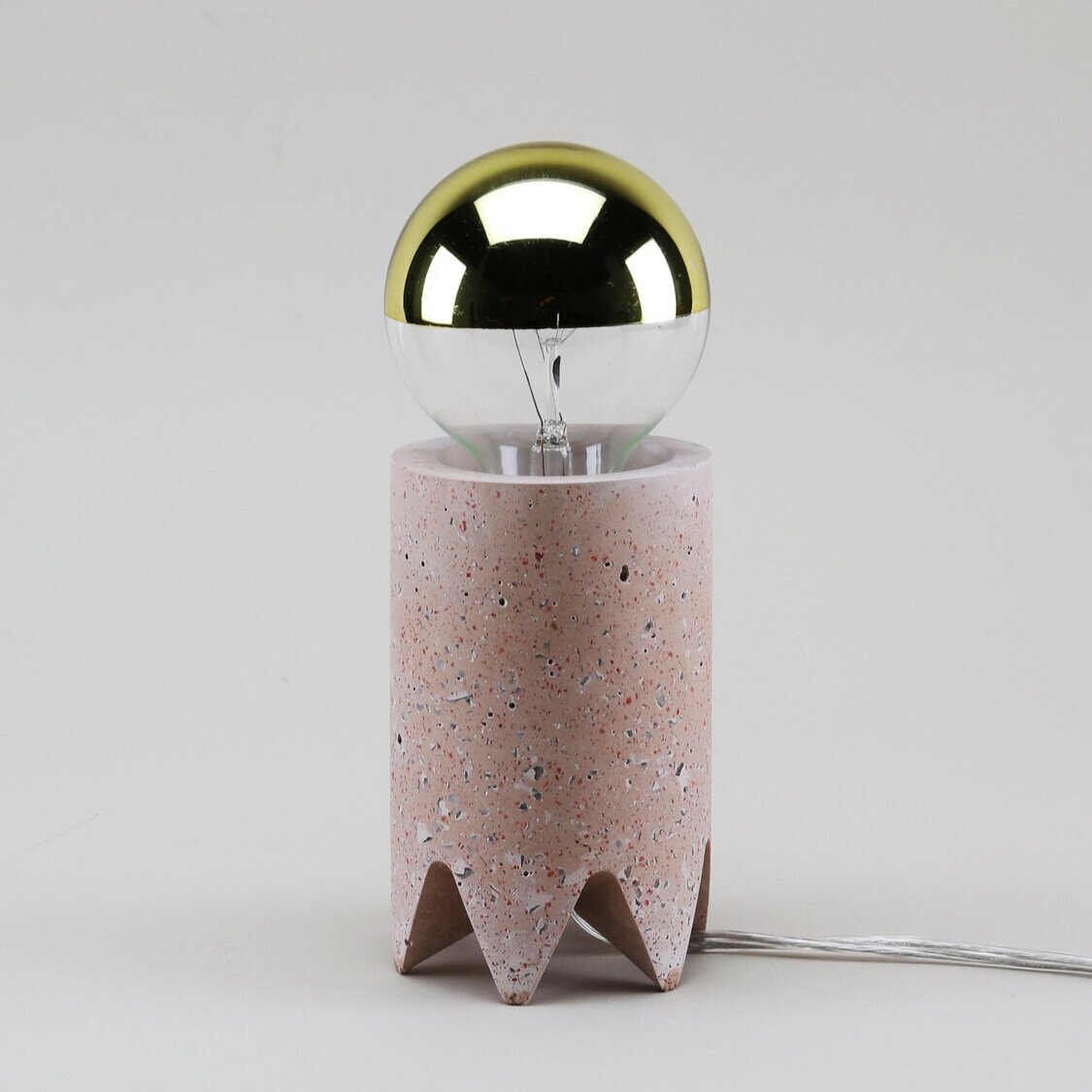 BOB LAMP PINK.jpg