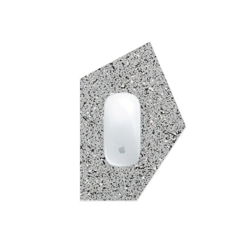 MOUSE_PAD_top_Gris_Slash-Objects_web-mouse_preview.jpg