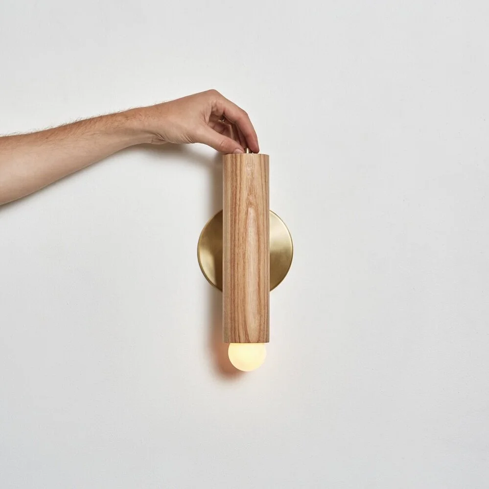 Lodge_Sconce_Natural_Oak_Hand_Straight.jpg