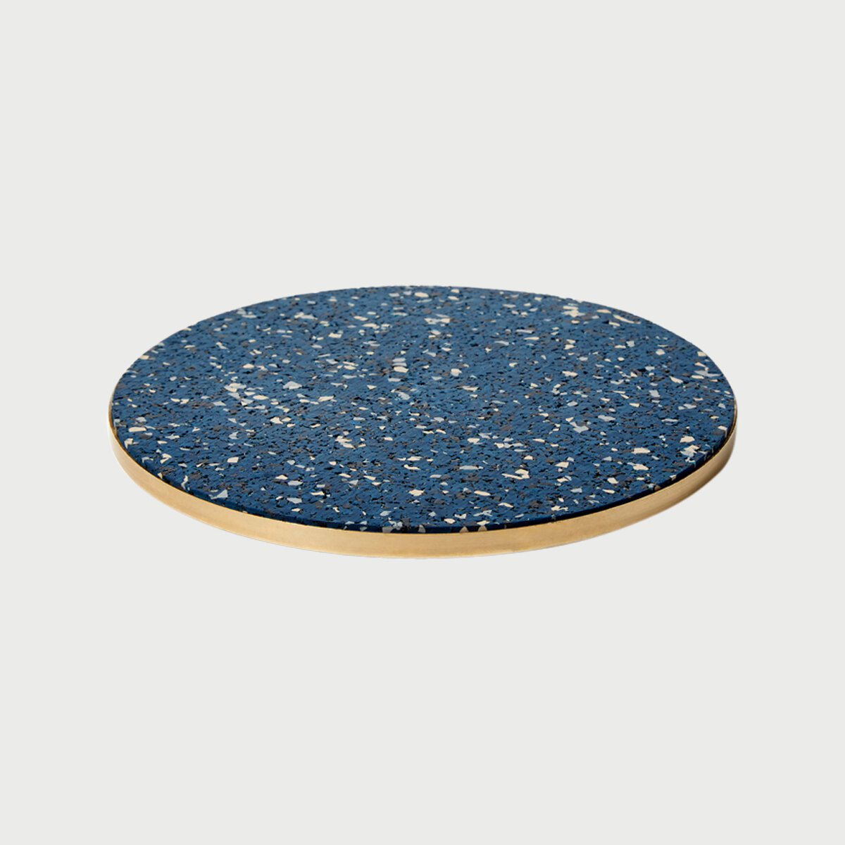 Brass-Rubber_TRIVET_Royal_Slash-Objects_web.jpg