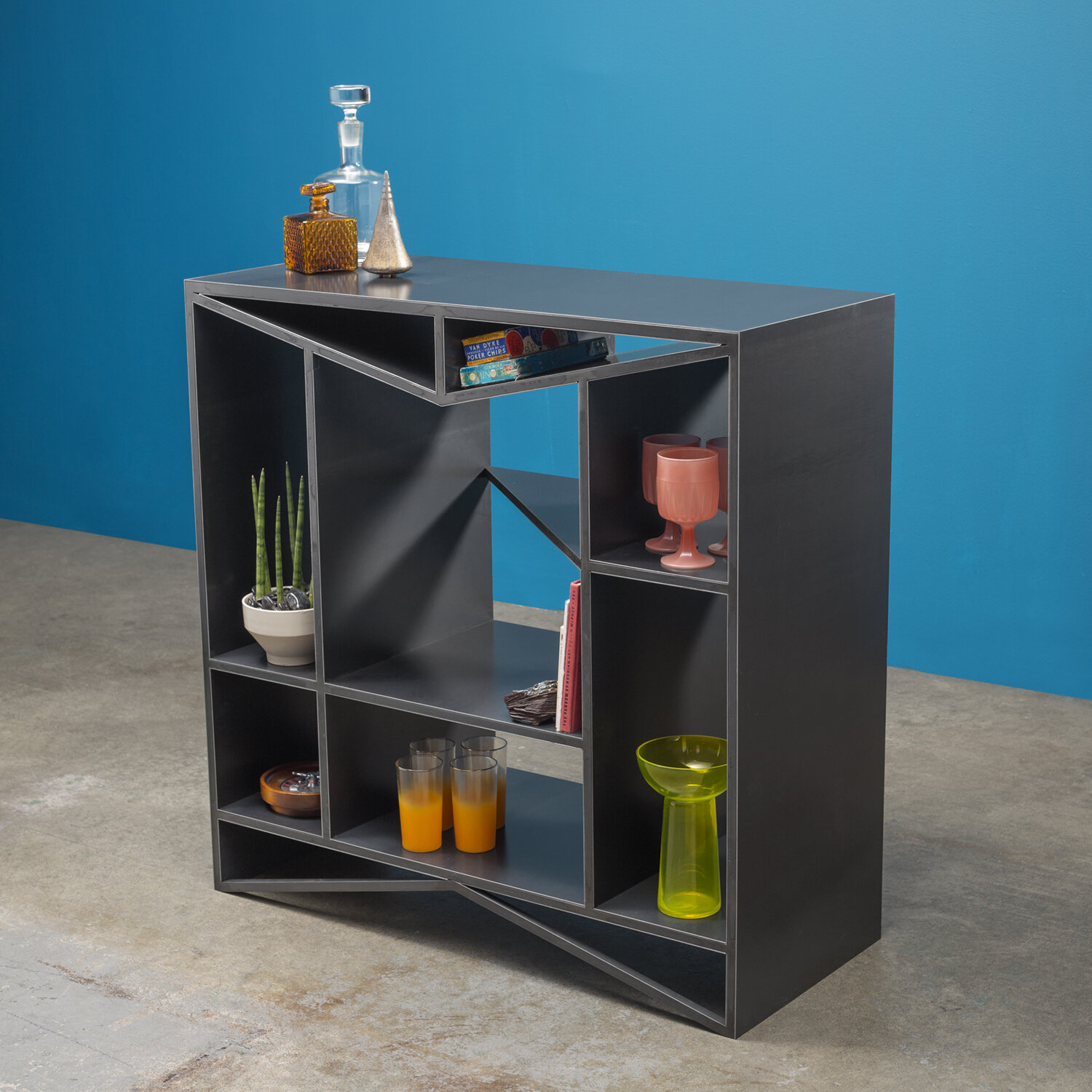 Meridian_Modular_Credenza_single_prop.jpg