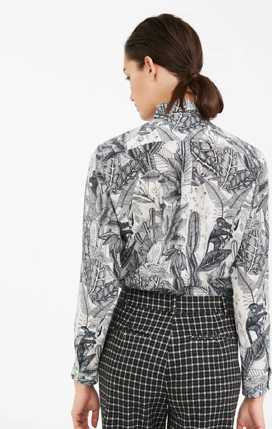 maxmara_monkeyblouse_hayun.jpg