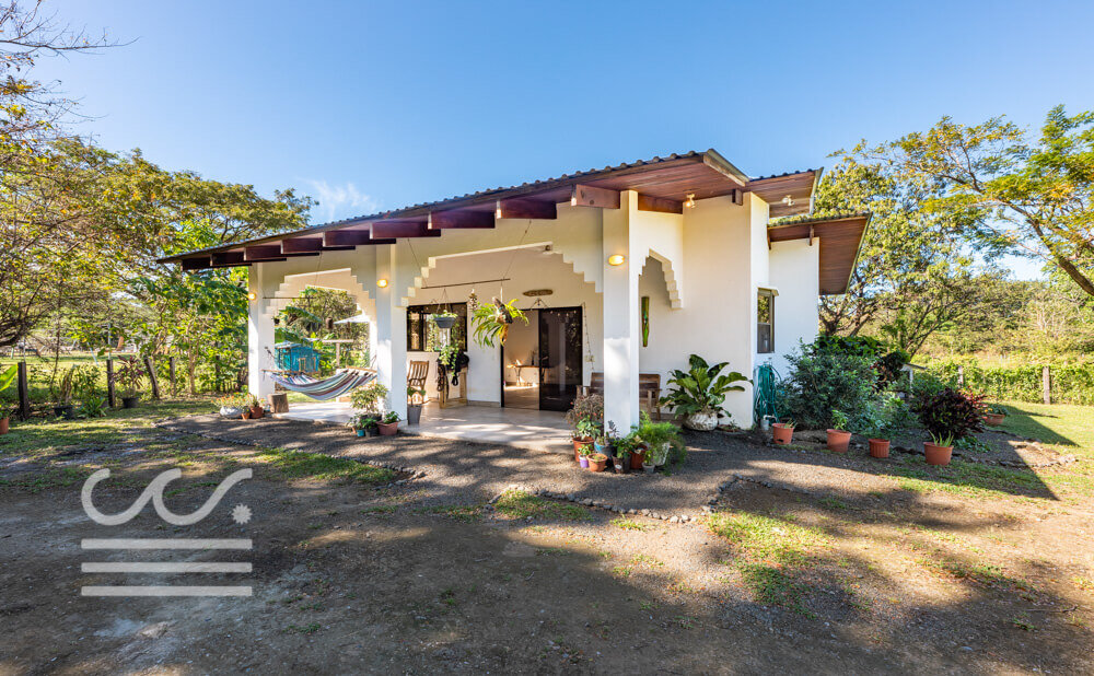 Casa-Liana-Wanderlust-Realty-Real-Estate-Rentals-Nosara-Costa-Rica-4.jpg