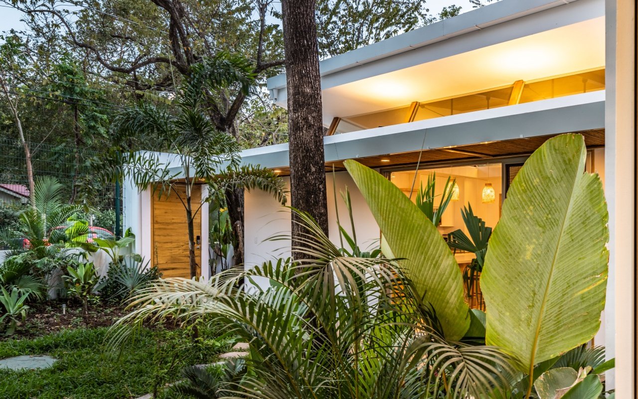 resize_Greenhouse-Architecture-Design-Studio-Modus-Operandi-Optic-Jungle-Photography-Video-Design-Guanacaste-Nosara-Playa-Guiones-Costa-Rica-56.jpg