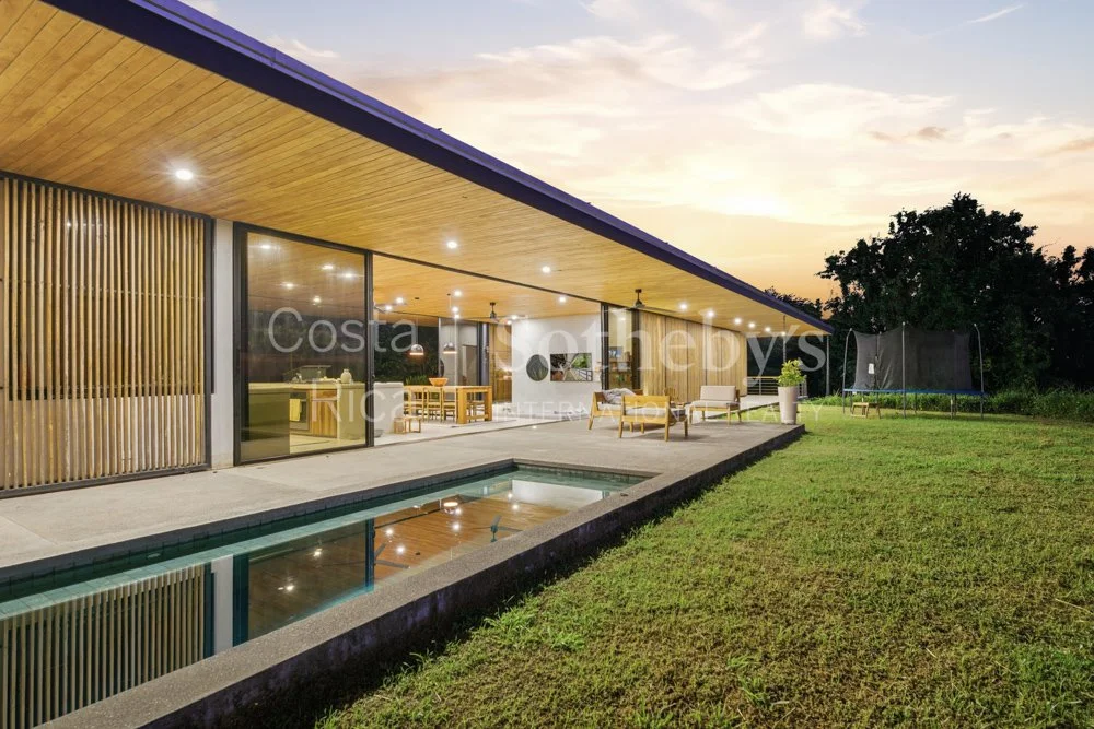 Wanderlust-Sothebys-International-Realty-Pavones-Family-Estate-6.jpg