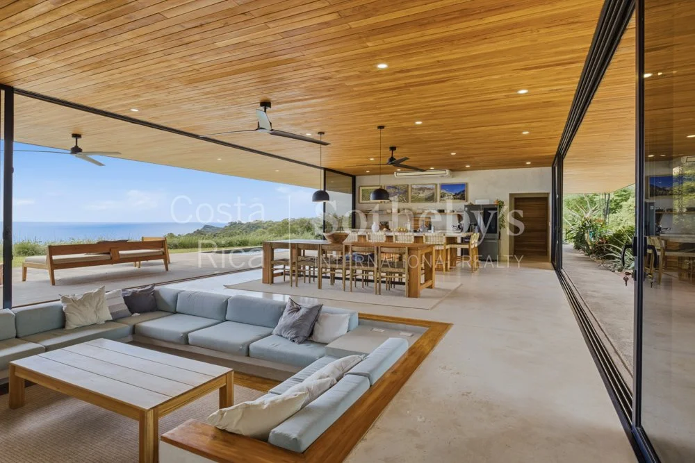 Wanderlust-Sothebys-International-Realty-Pavones-Family-Estate-13.jpg