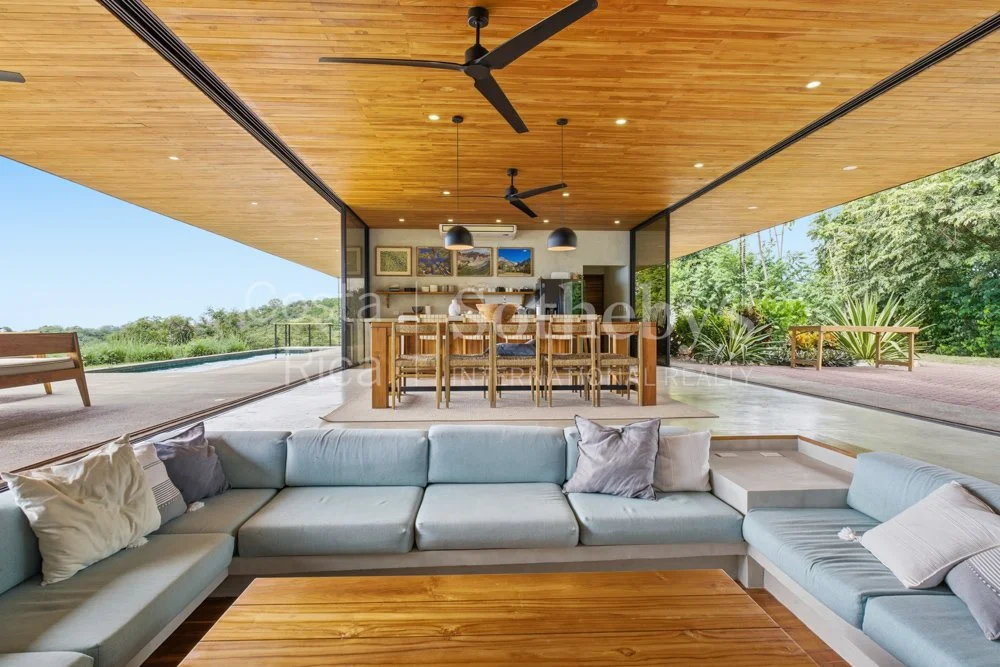 Wanderlust-Sothebys-International-Realty-Pavones-Family-Estate-14.jpg