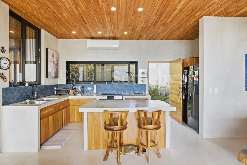 Wanderlust-Sothebys-International-Realty-Pavones-Family-Estate-37.jpg