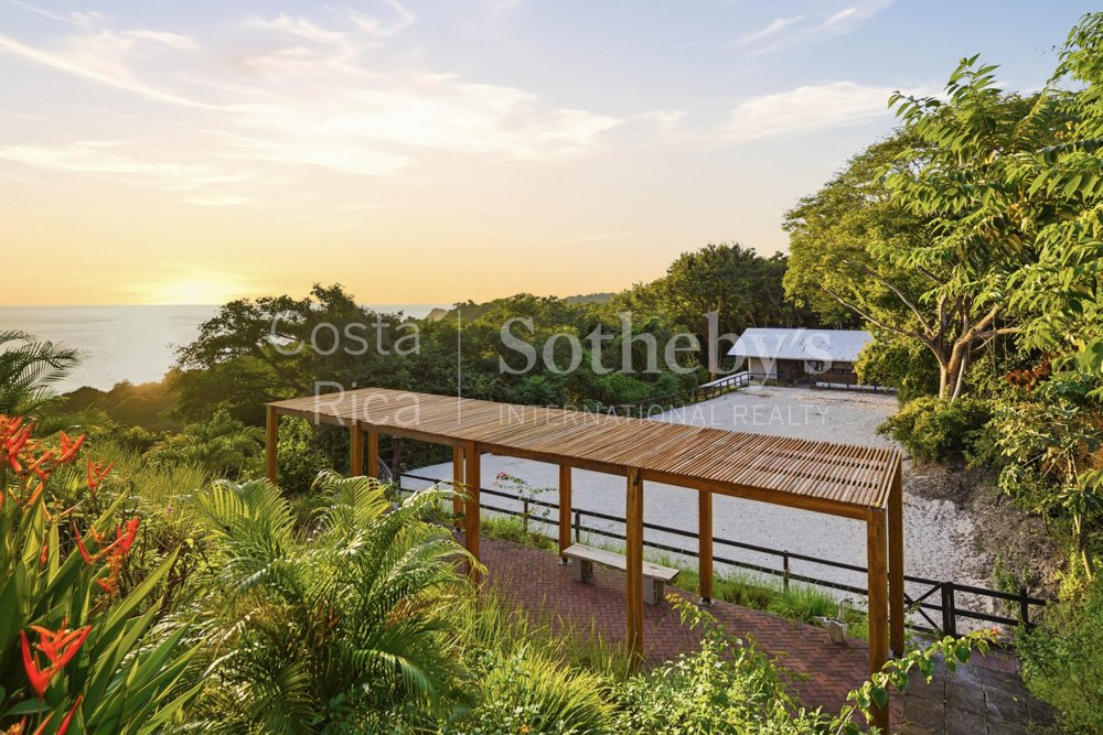 Wanderlust-Sothebys-International-Realty-Pavones-Family-Estate-42.jpg