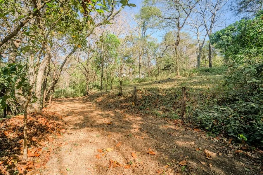 Private Cul-de-Sac Lot in Playa Pelada - Walk to Beach