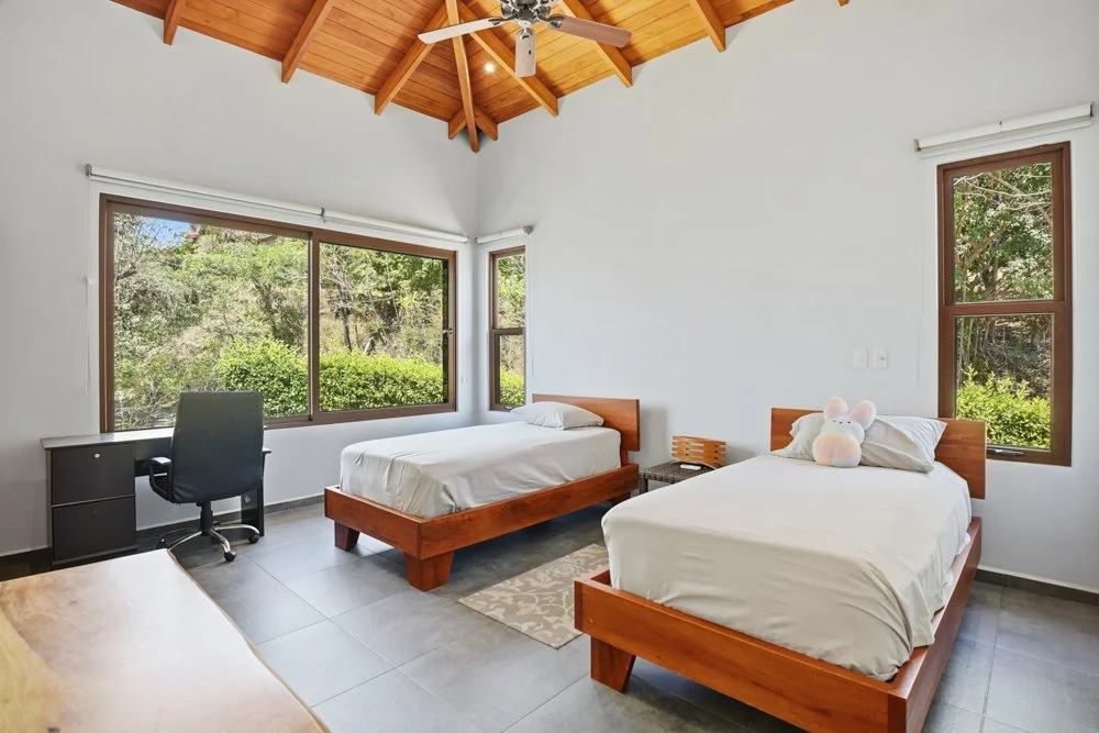 Sal-de-Mar-Wanderlust-Sothebys-International-Realty-25.jpg