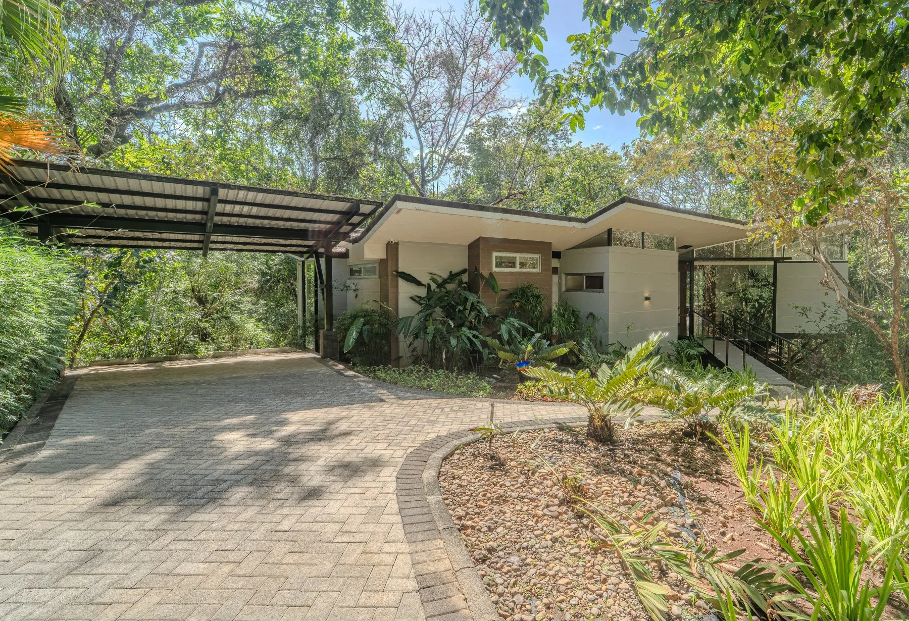 22Copy of Casa-Bosque-Wanderlust-Sothebys-International-Realty-Nosara-Real-Estate-1.jpg