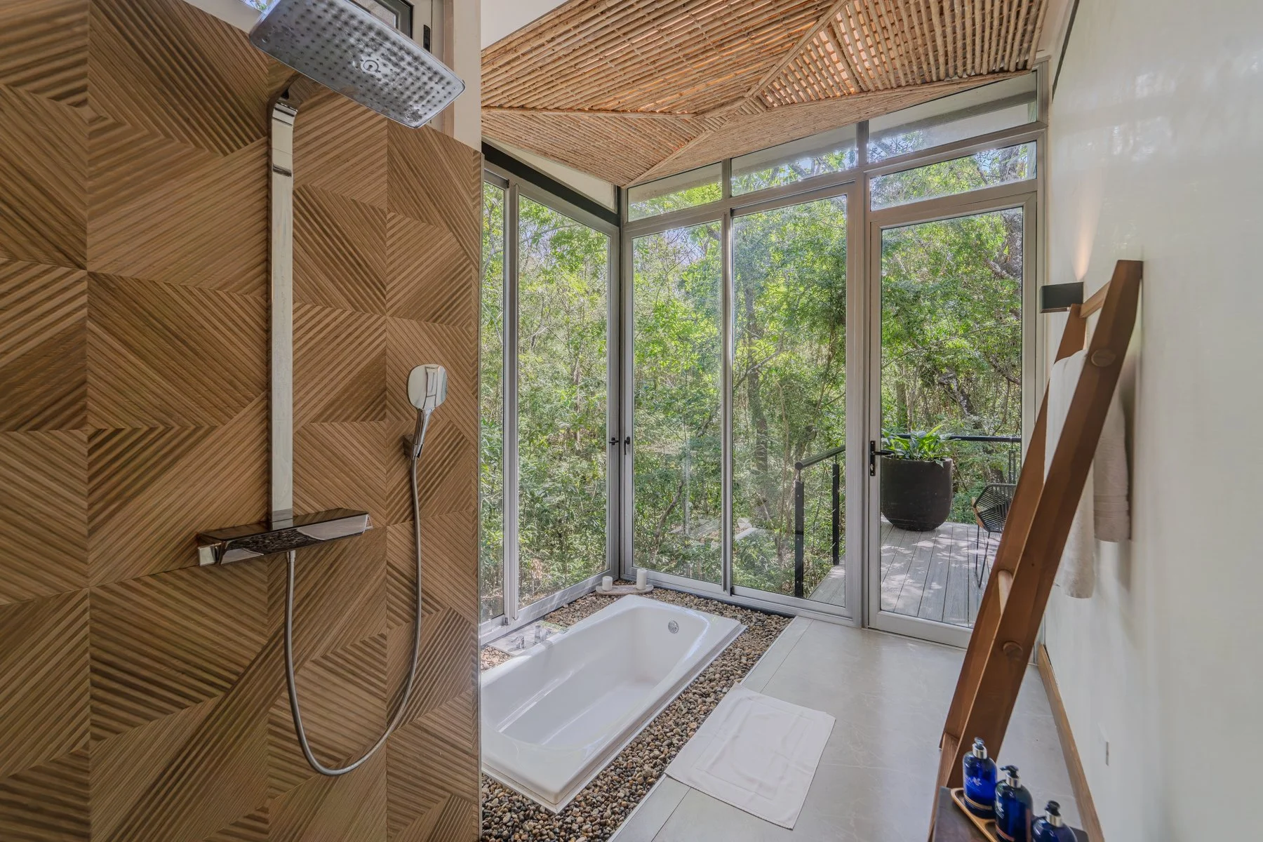42Copy of Casa-Bosque-Wanderlust-Sothebys-International-Realty-Nosara-Real-Estate-16.jpg