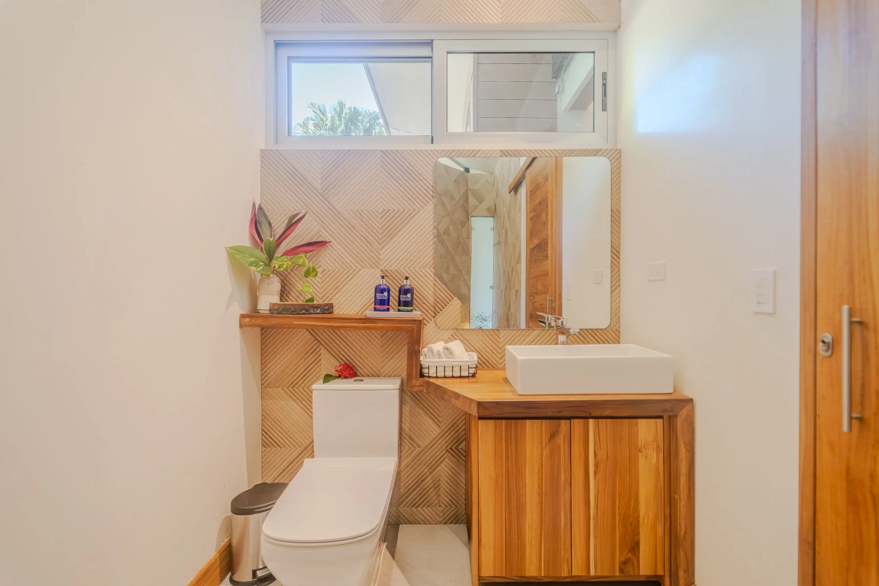 50Copy of Casa-Bosque-Wanderlust-Sothebys-International-Realty-Nosara-Real-Estate-26.jpg