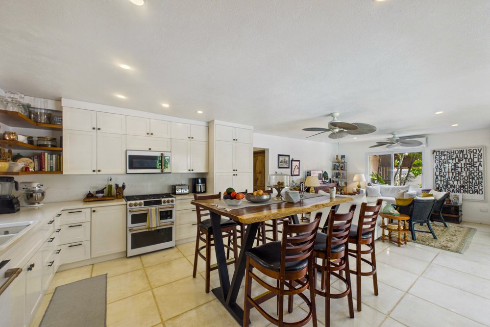 Boutique-bed-and-breakfast-Wanderlust-Sothebys-International-Realty-25.jpg