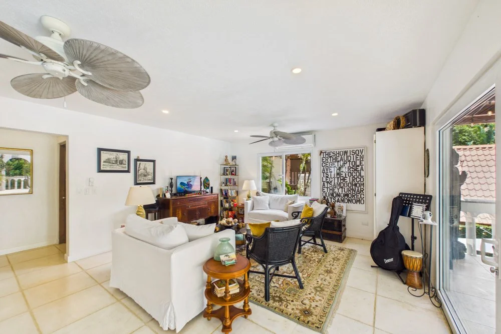 Boutique-bed-and-breakfast-Wanderlust-Sothebys-International-Realty-29.jpg