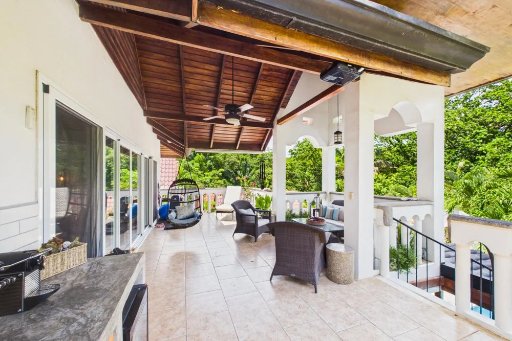 Boutique-bed-and-breakfast-Wanderlust-Sothebys-International-Realty-31.jpg