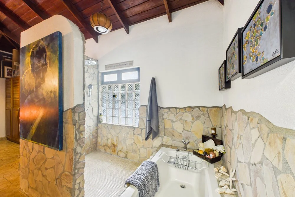 Boutique-bed-and-breakfast-Wanderlust-Sothebys-International-Realty-50.jpg