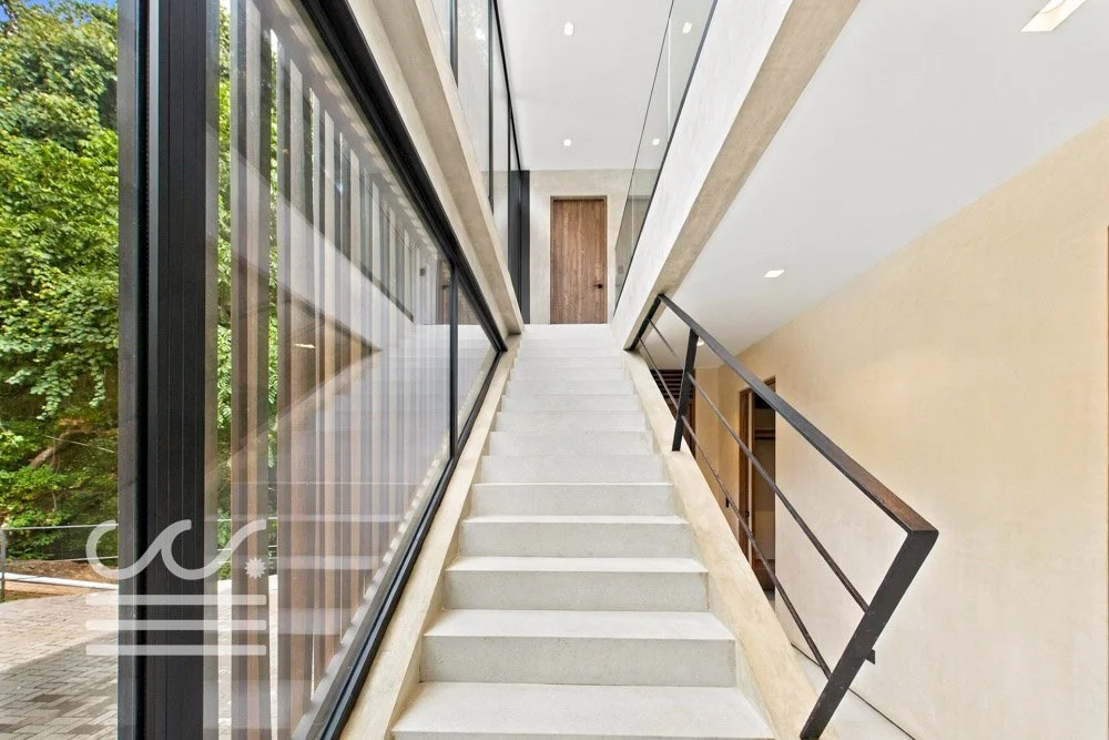 15-Interior.jpg