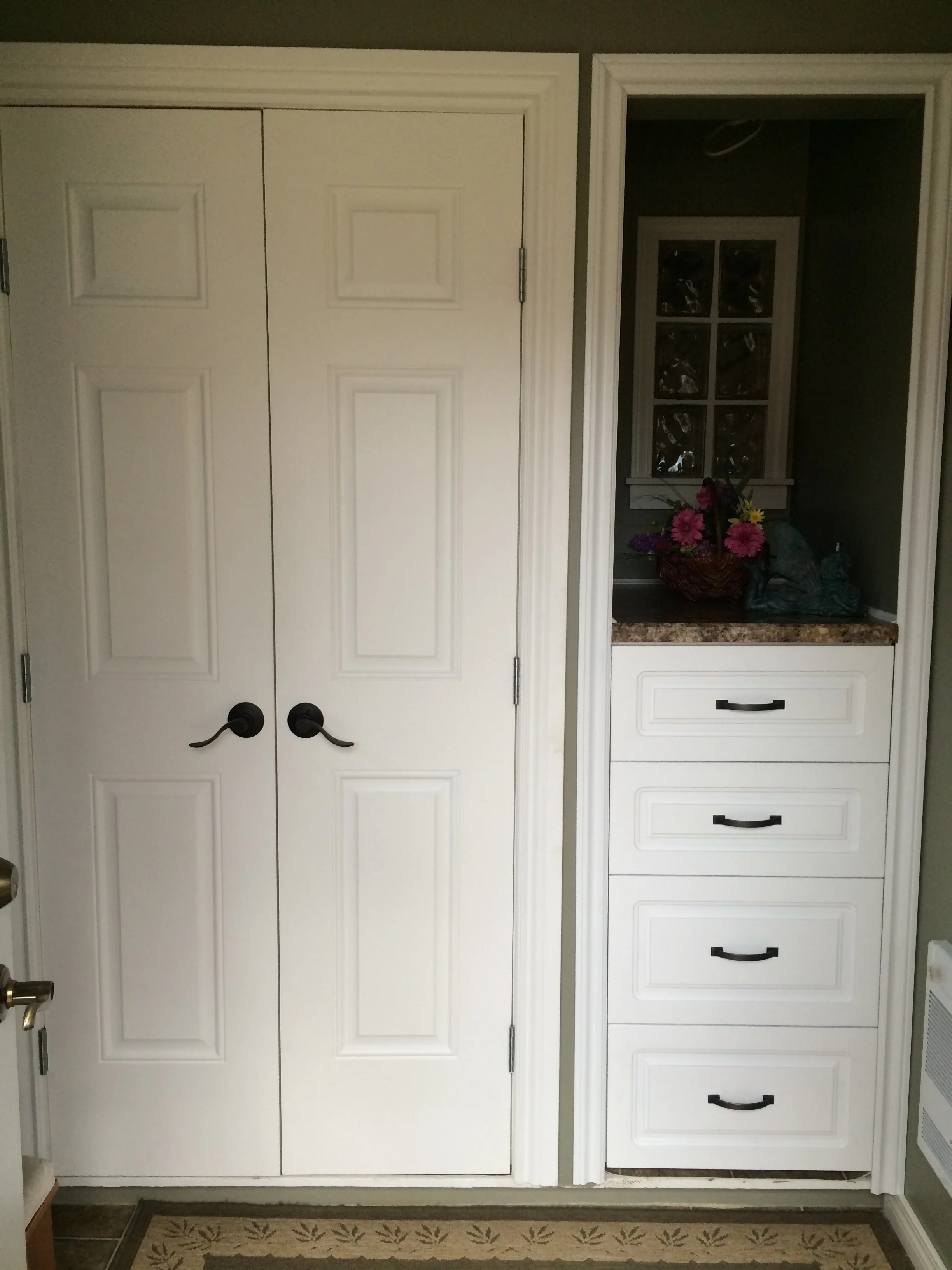 Entry way renovation saskatoon, custom closet and storage
