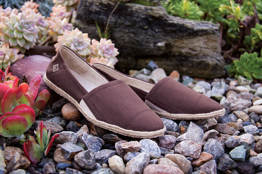 Om344_Espadrilla Slip On W_Espresso_Gold_23Q_2.jpg