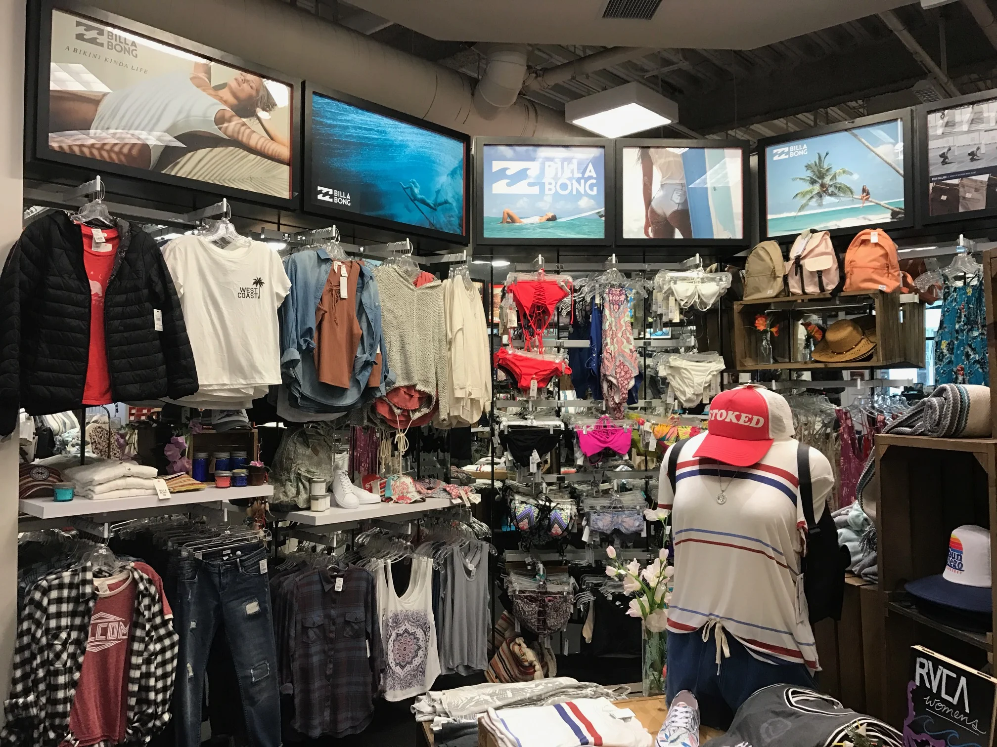   Billabong   In-Store 