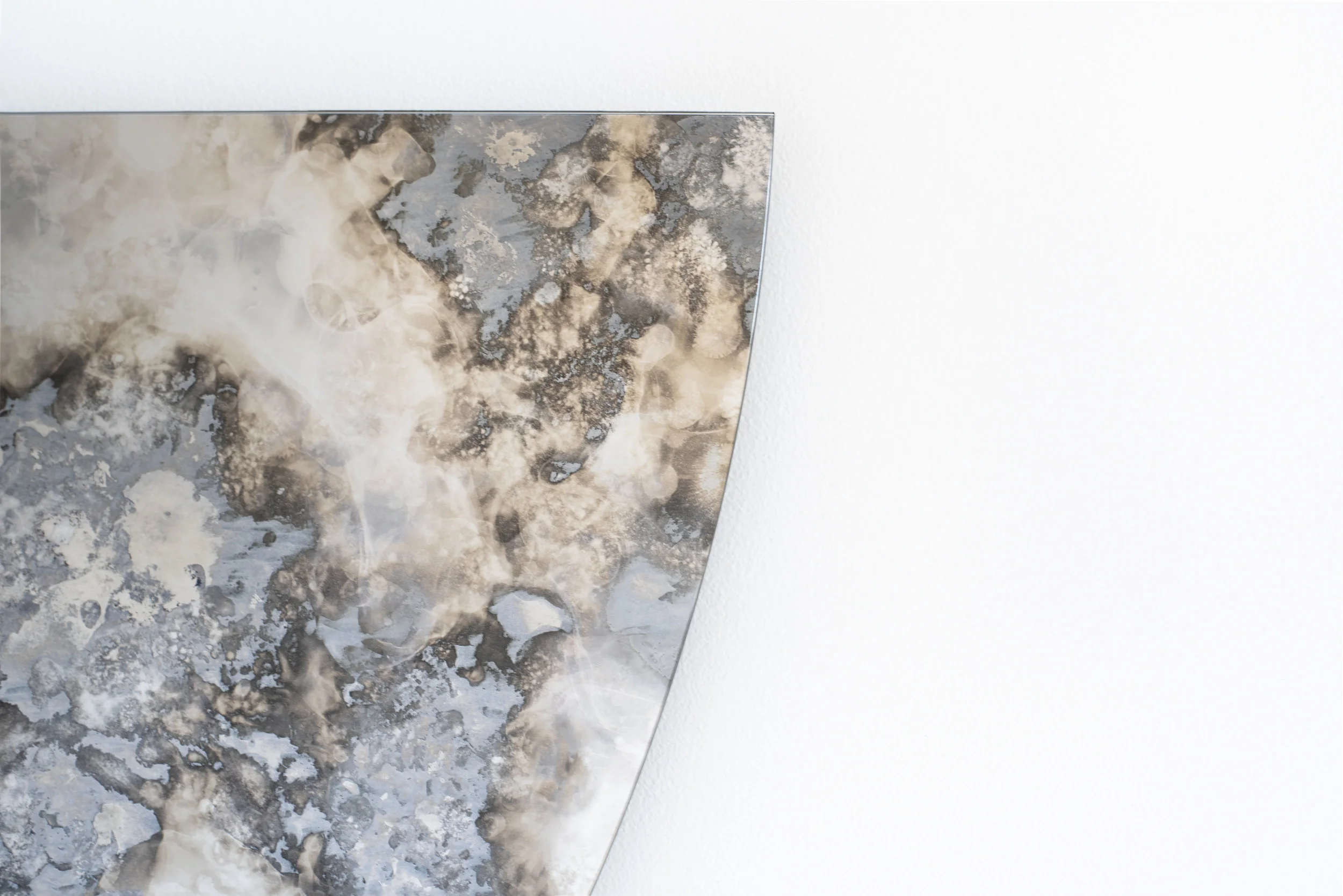 Blanc_TaurusMirror_Essex_3.jpg