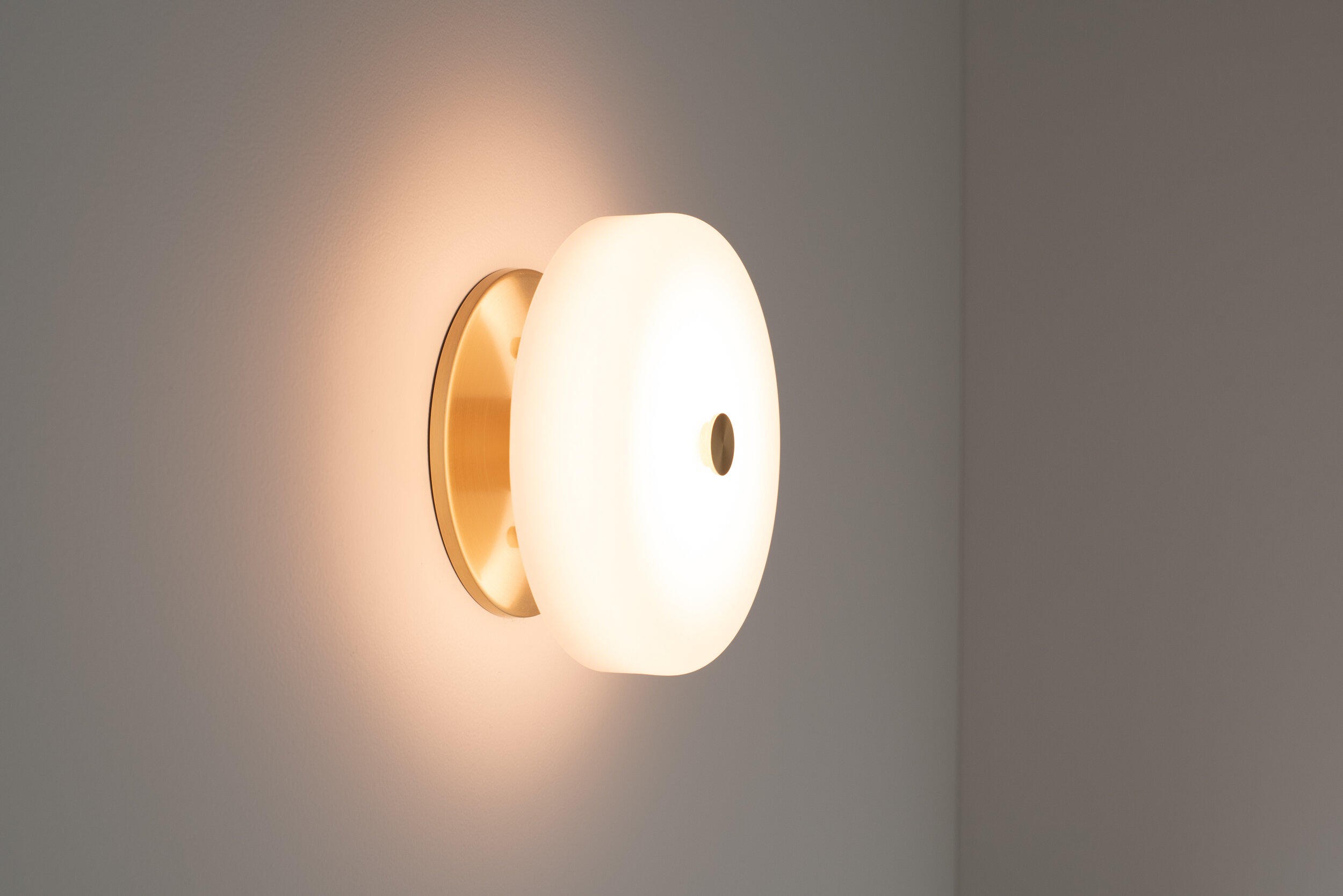 Ben & Aja Blanc Nova Sconce Warm White On White - Brass - 3:4 - On.jpg